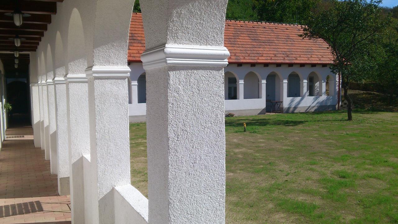 Bakta Haz Hotell Egerbakta Eksteriør bilde